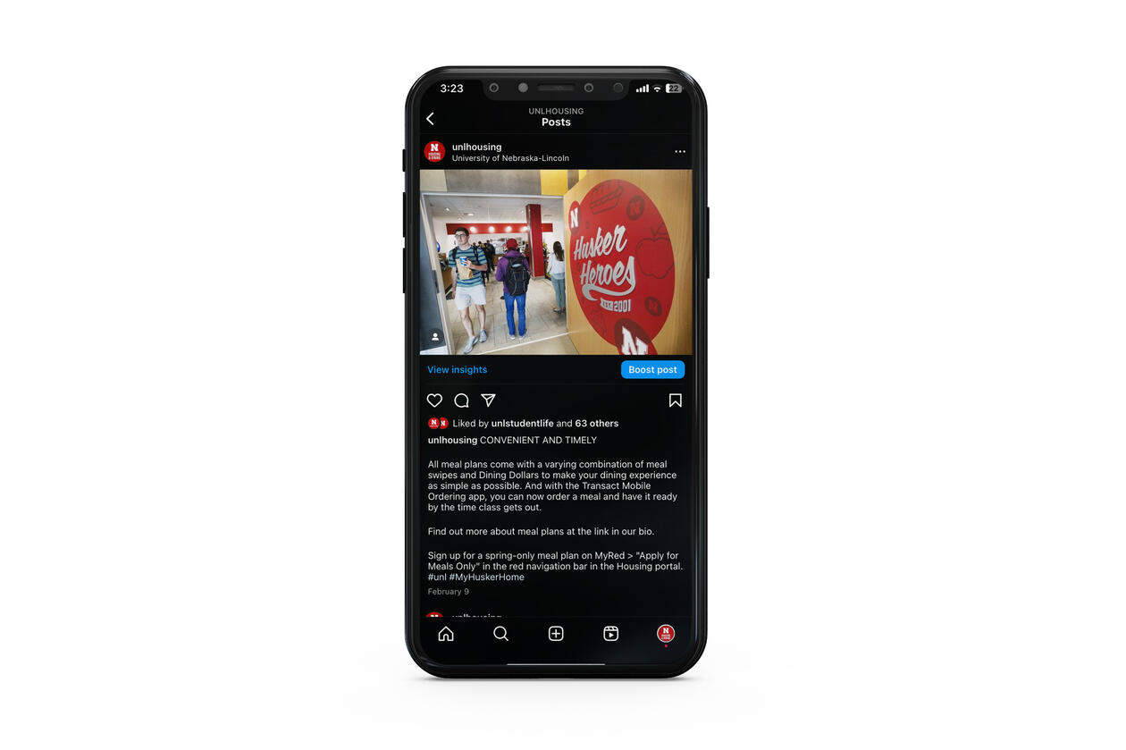 Example of social media post promoting returning student meal plans